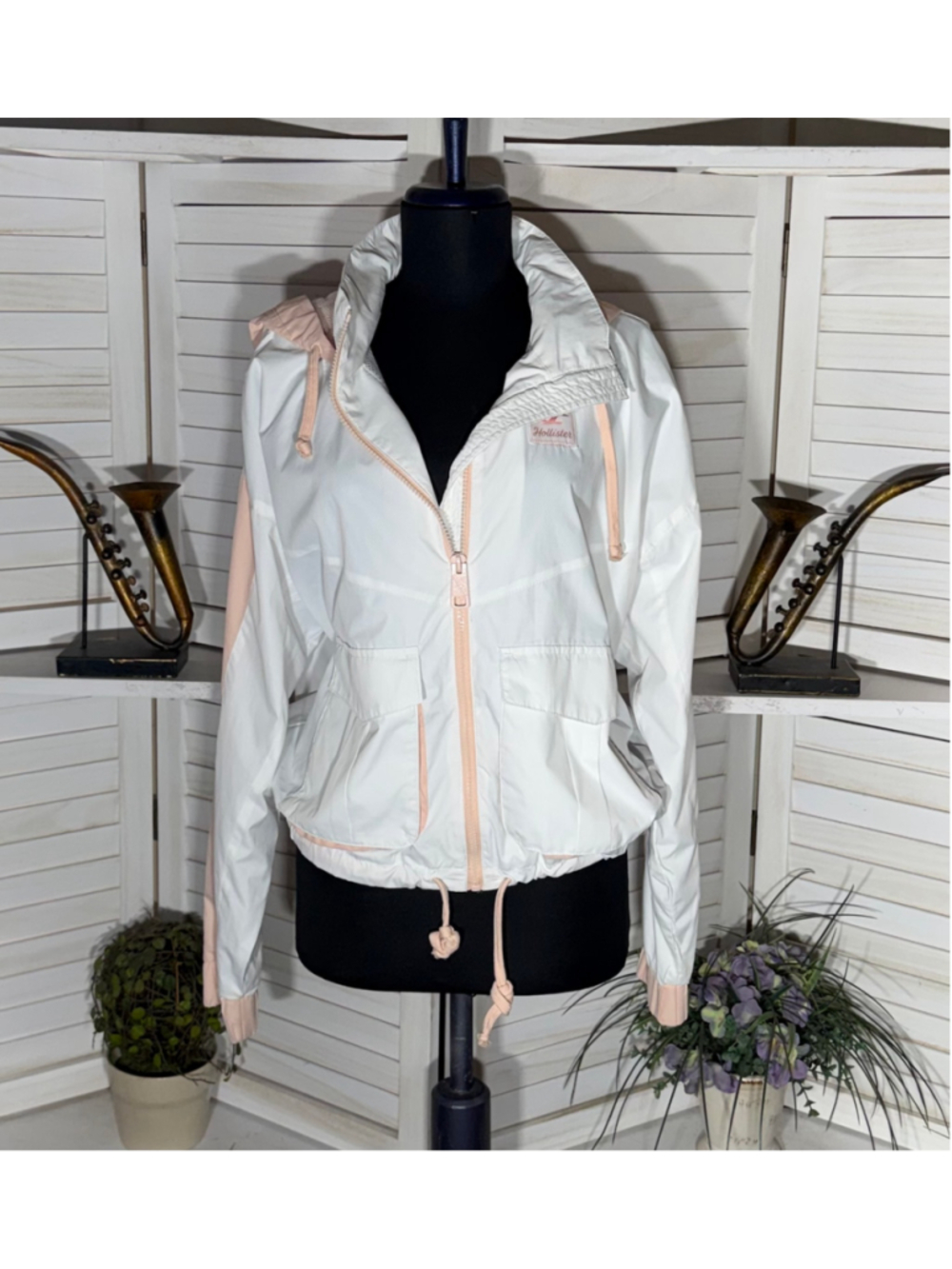 Hollister windbreaker jacket peach hoodie zip mock neck activewear outerwear M